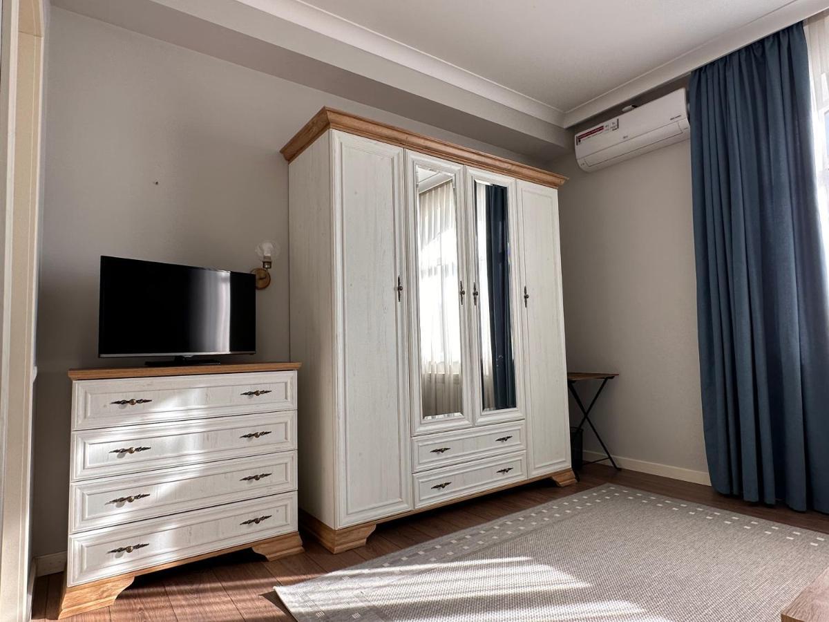 Privokzalnoye Aikol Guesthouse מראה חיצוני תמונה